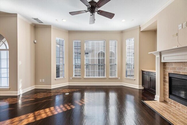 Foto del edificio - 5407 Lillian St
