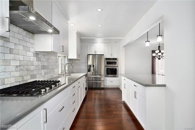 Foto del edificio - 3 br, 1.5 bath House - 5352 Geyser Ave