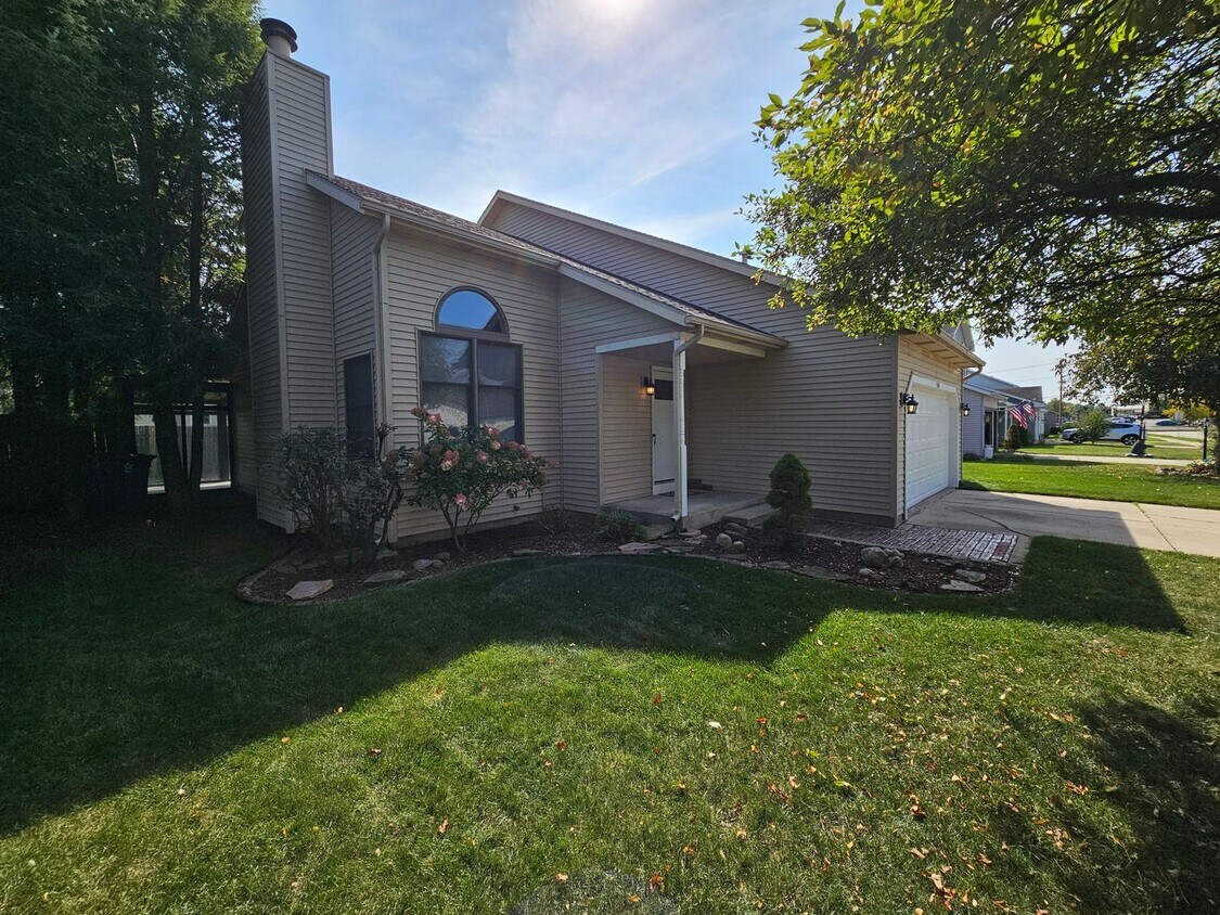 Primary Photo - 3 bed, 2 bath, Mishawaka