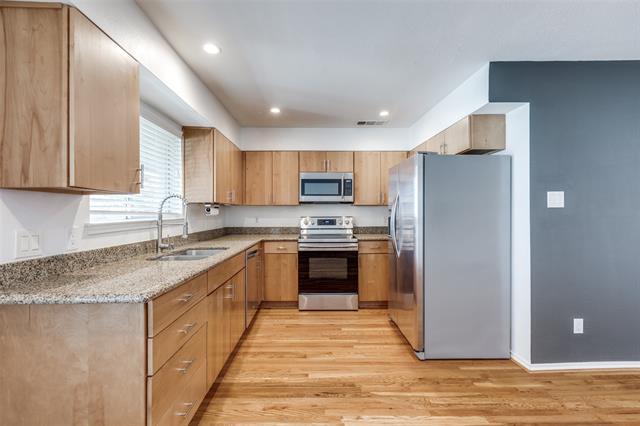 Foto del edificio - 4616 W Lovers Ln