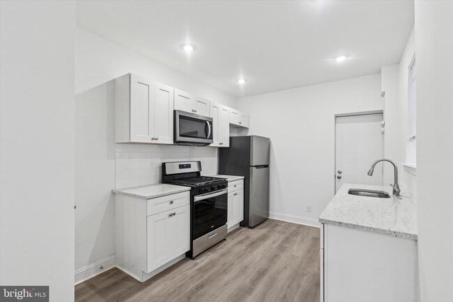 Foto del edificio - 1761 N Newkirk St