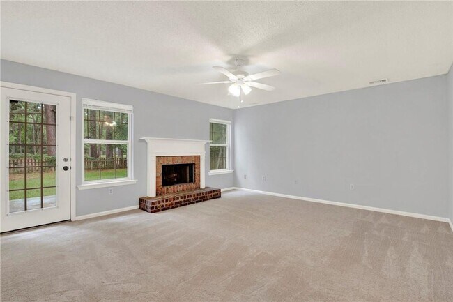 Foto del edificio - 4 Bedroom 2.5 Bath