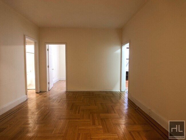 Foto del edificio - EAST 85 STREET