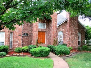 Building Photo - 1215 Spring Creek Dr