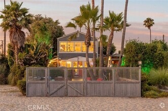 Building Photo - 5102 E Ocean Blvd