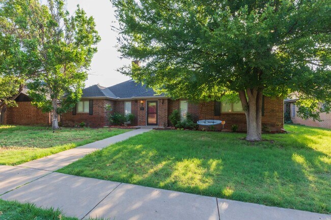 Building Photo - 3511 Tripp Ave