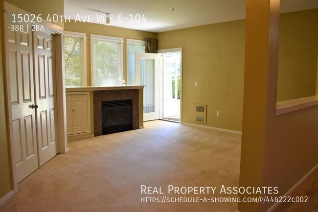 Building Photo - Condo in N. Lynnwood