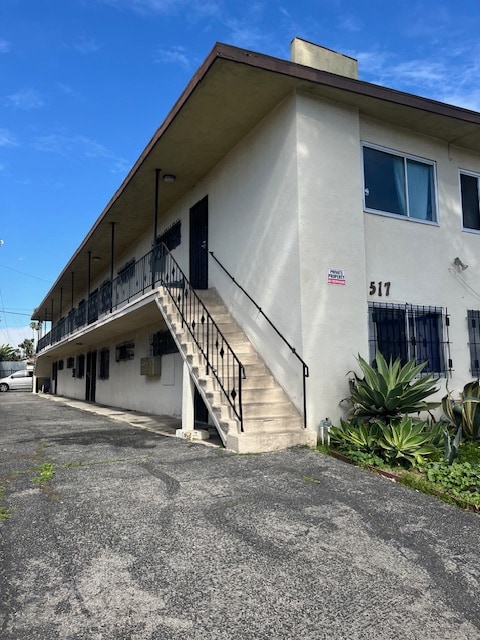 Photo - 517 W 84th St (Los Angeles, CA)