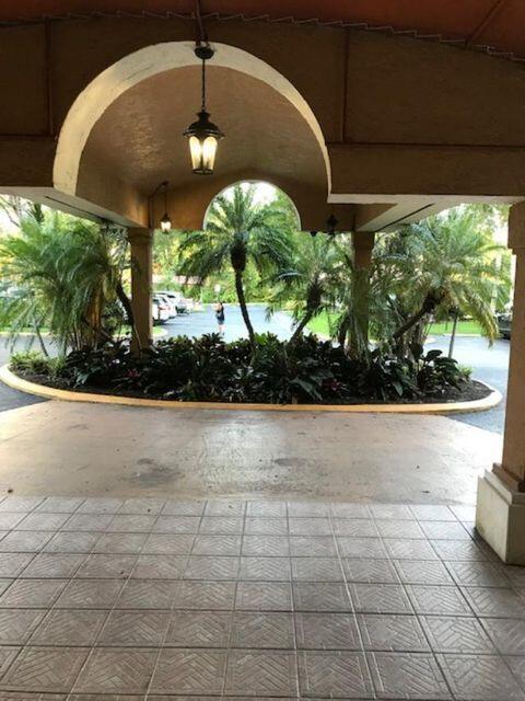 Foto del edificio - 701 NW 19th St