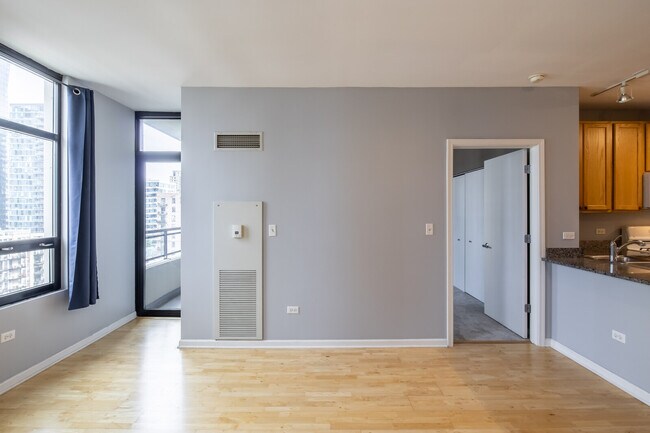 Foto del edificio - 1255 S State St