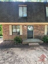 Building Photo - 105 Bybee Dr