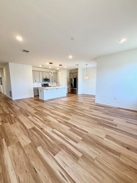 Foto del edificio - Now Leasing in Mascotte 4Bdrm 2Bath Open Concept – Don’t Miss This Home!