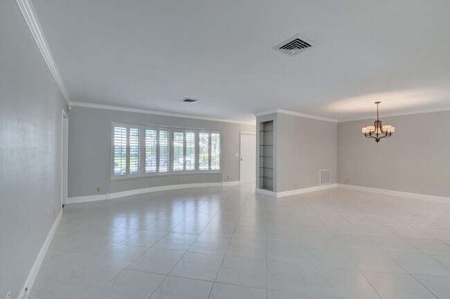 Foto del edificio - 701 Apple Tree Ln