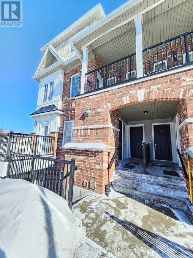 Building Photo - 5 Armstrong St