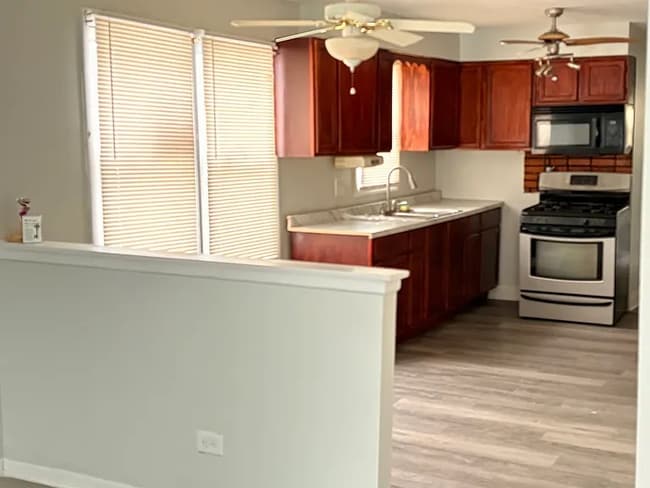 Foto del edificio - 11658 S Peoria St