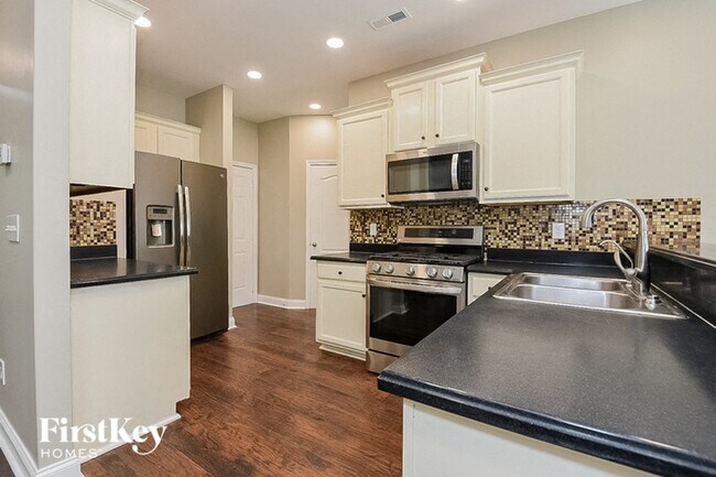 Building Photo - 2102 Hamby Cove Dr NW