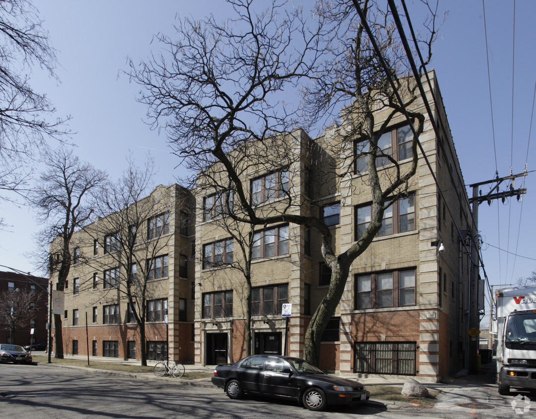 Building Photo - Diversey Square I Apartments