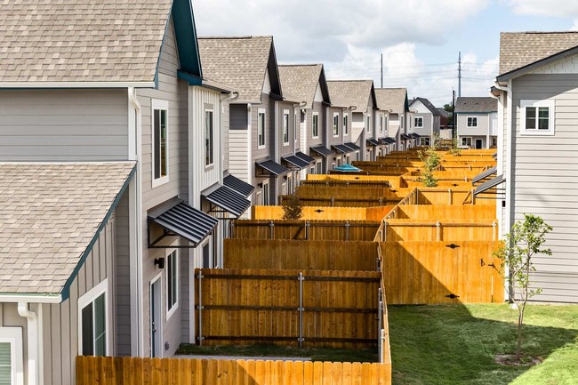 Patios - Townhomes at Twenty01