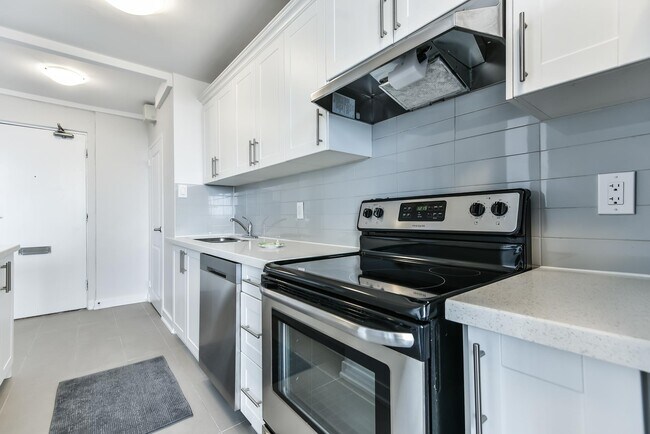 Building Photo - Prince Arthur