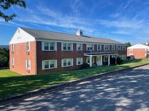 Building Photo - 920 McGuire Rd