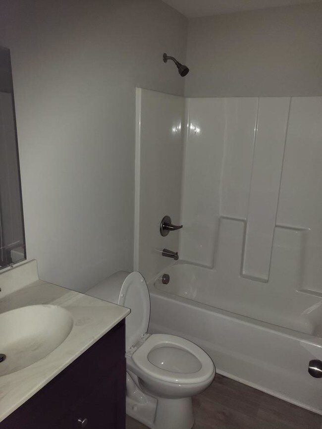Building Photo - Duplex for rent