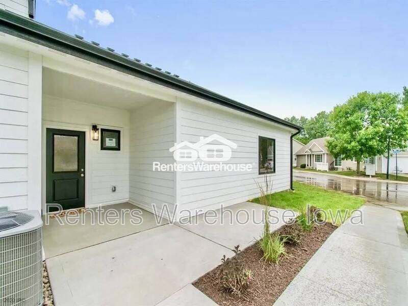 Foto del edificio - 3654 NE Kara Ln