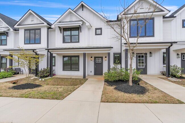 Modern Travelers Rest Townhome on the Swam... - Modern Travelers Rest Townhome on the Swam...