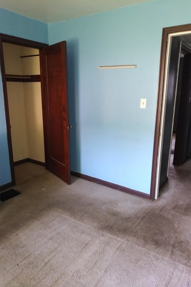 Foto del edificio - 742 S Chesterfield Rd