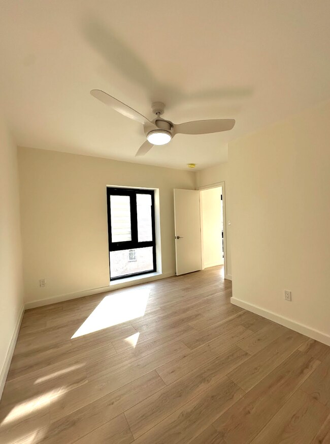 Foto del edificio - 11A Parker Hill Ave