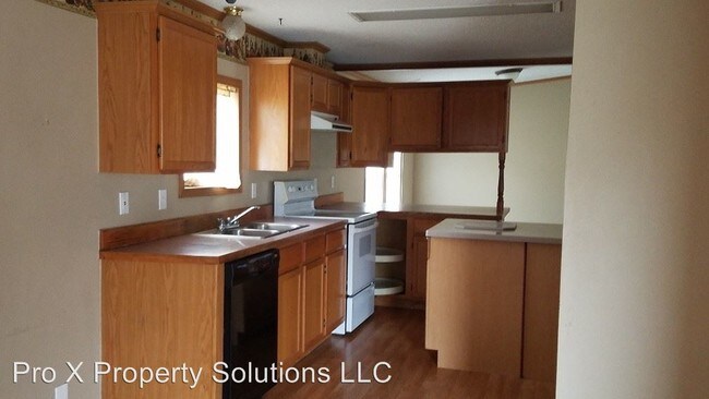 Building Photo - 405 Falletti St