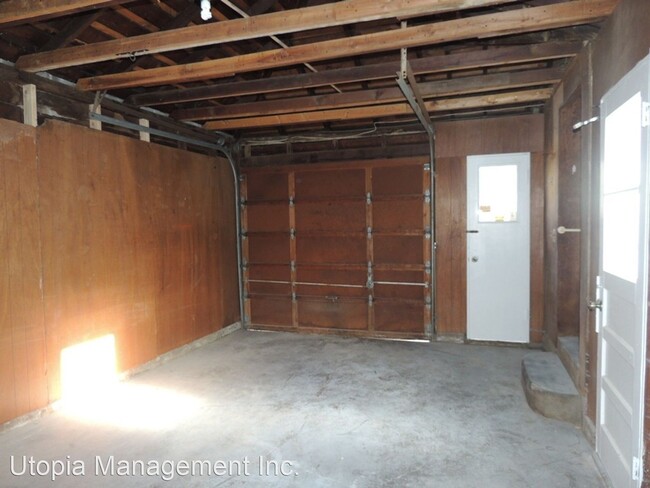 Building Photo - 2 br, 2 bath House - 7816 NE Tillamook St.