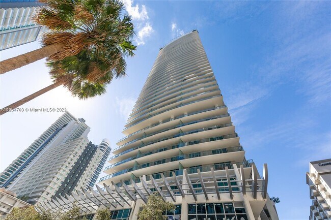 Building Photo - 1100 S Miami Ave