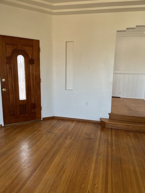 Frontdoor - 1170 W Summerland Ave
