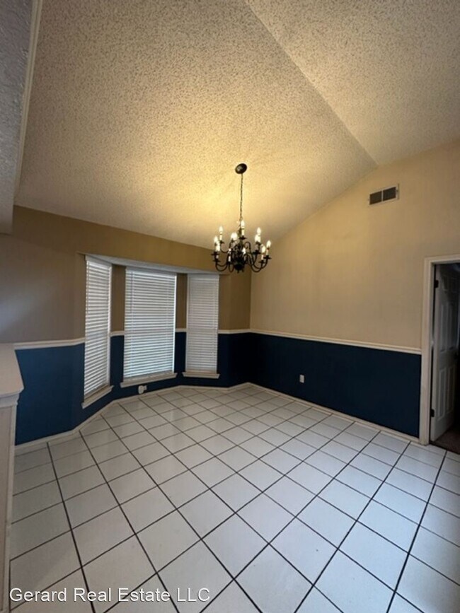 Foto del edificio - 4 br, 2 bath House - 5109 RYAN CIRCLE S