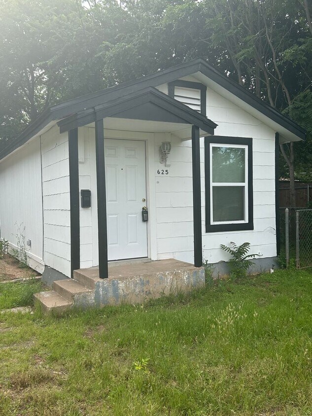 Foto principal - BHI-2942 S 7th &amp; 625 Larkin