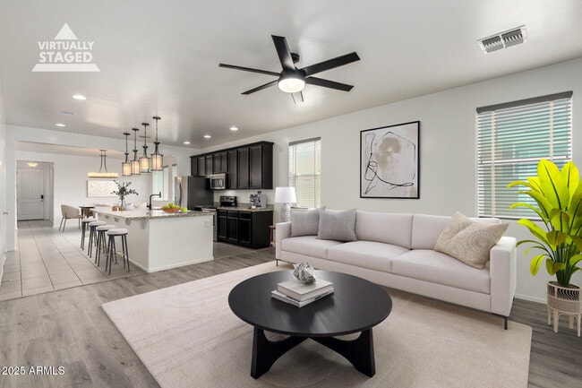 Building Photo - 10432 W Papago St