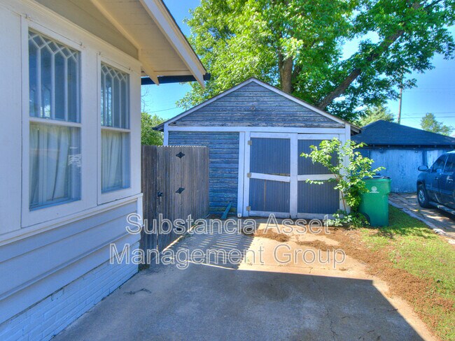 Foto del edificio - 1216 NW 36th St