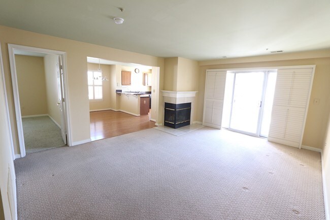 Building Photo - 174 Kendrick Pl Building Photo - 174 Kendrick Pl