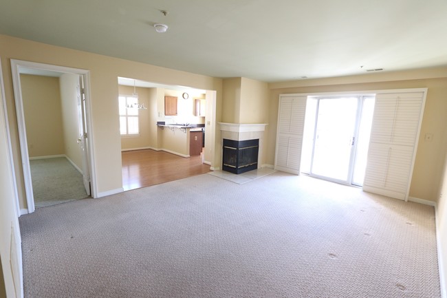 Building Photo - 174 Kendrick Pl Building Photo - 174 Kendrick Pl