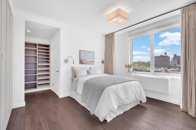 Foto del edificio - 321 W 110th St