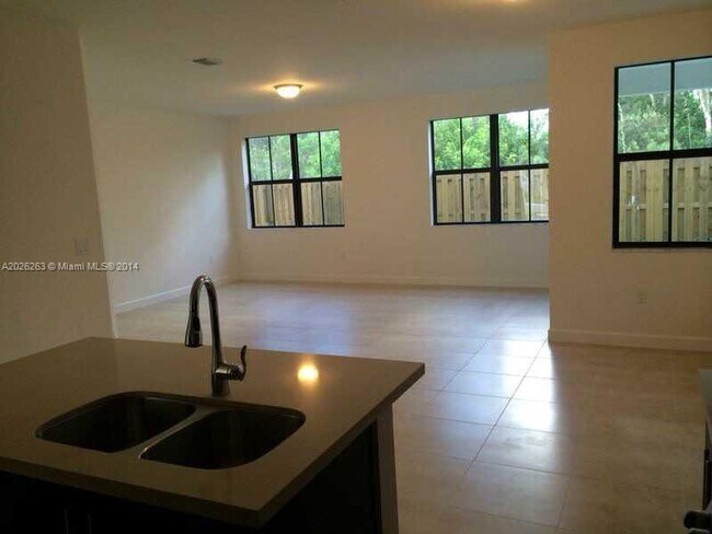 Foto del edificio - 10281 NW 70th Ln