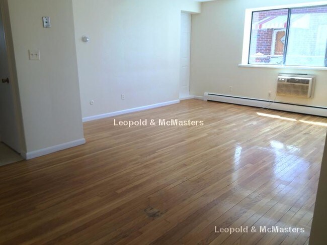 Building Photo - 80 Litchfield St