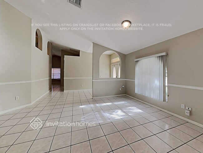 Building Photo - 649 Blueberry Dr