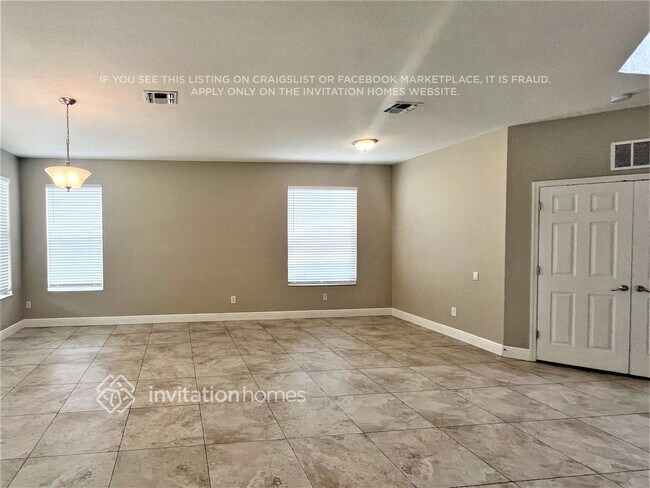 Foto del edificio - 481 Dagama Dr