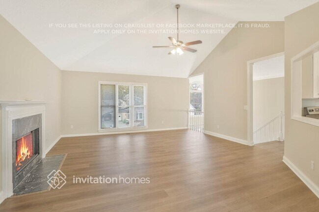 Foto del edificio - 307 Clubhouse Ct NW