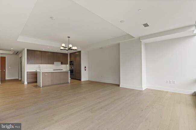 Foto del edificio - 2501 M St NW