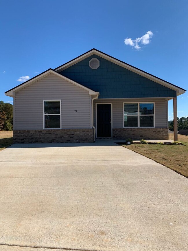 Foto del edificio - *Pre-leasing* Three Bedroom | Two Bath Hom...