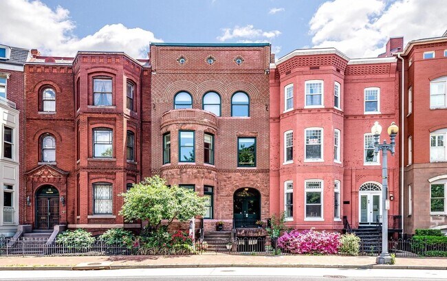 Foto del edificio - 24 Logan Cir NW