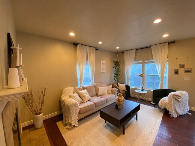Foto del edificio - 14772 Deer Park Ln