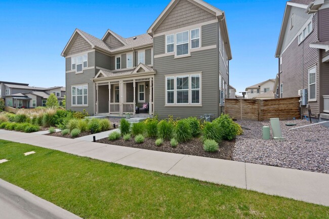 Foto del edificio - Fort Collins Lifestyle Exemplified by this...